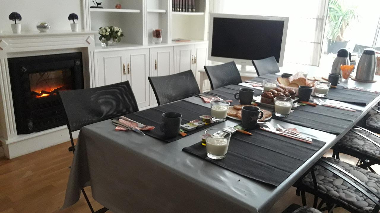 Angel Guimera Rooms & Breakfast Valencia Bagian luar foto