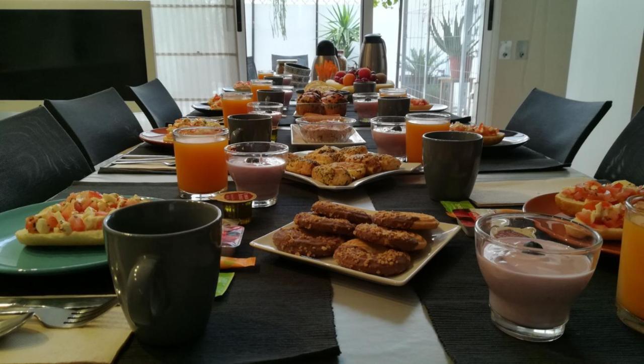 Angel Guimera Rooms & Breakfast Valencia Bagian luar foto